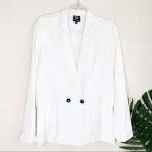 NEW Bobeau White Blazer